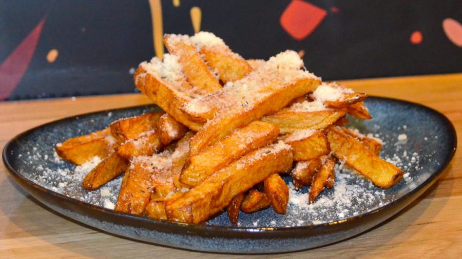 Cartofi Prăjiți cu parmesan, rozmarin, usturoi (200g)